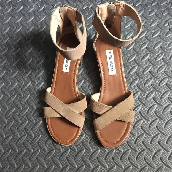 Steve Madden Shoes - ❌❌ SOLD ❌❌ {steve madden} sandals